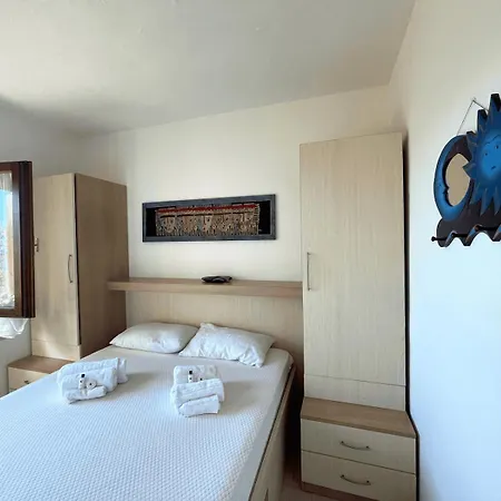 Punta Est Quadrilocale Terrazza Favolosa Vista Mare * Капо-Кода-Кавальо