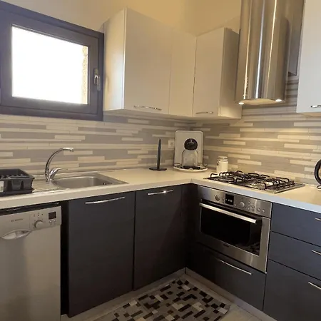 Punta Est Quadrilocale Terrazza Favolosa Vista Mare Апартаменты *