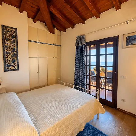 Punta Est - Quadri Vega Grande Terrazza Vista Mare Apartment *