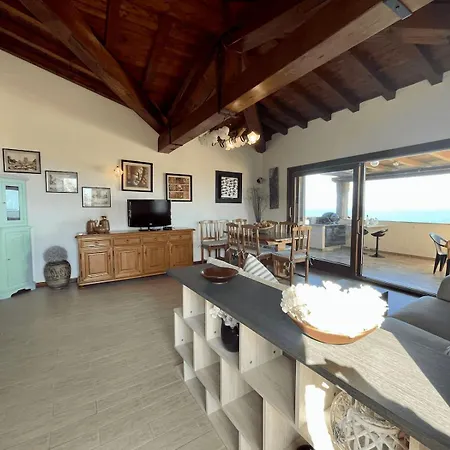 Punta Est - Quadri Vega Grande Terrazza Vista Mare *