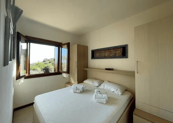 Punta Est Quadrilocale Terrazza Favolosa Vista Mare Capo Coda Cavallo